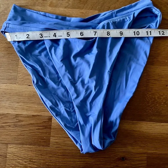 Dippin Daisy Pacific Blue Bikini Bottom Size M - Picture 2 of 5